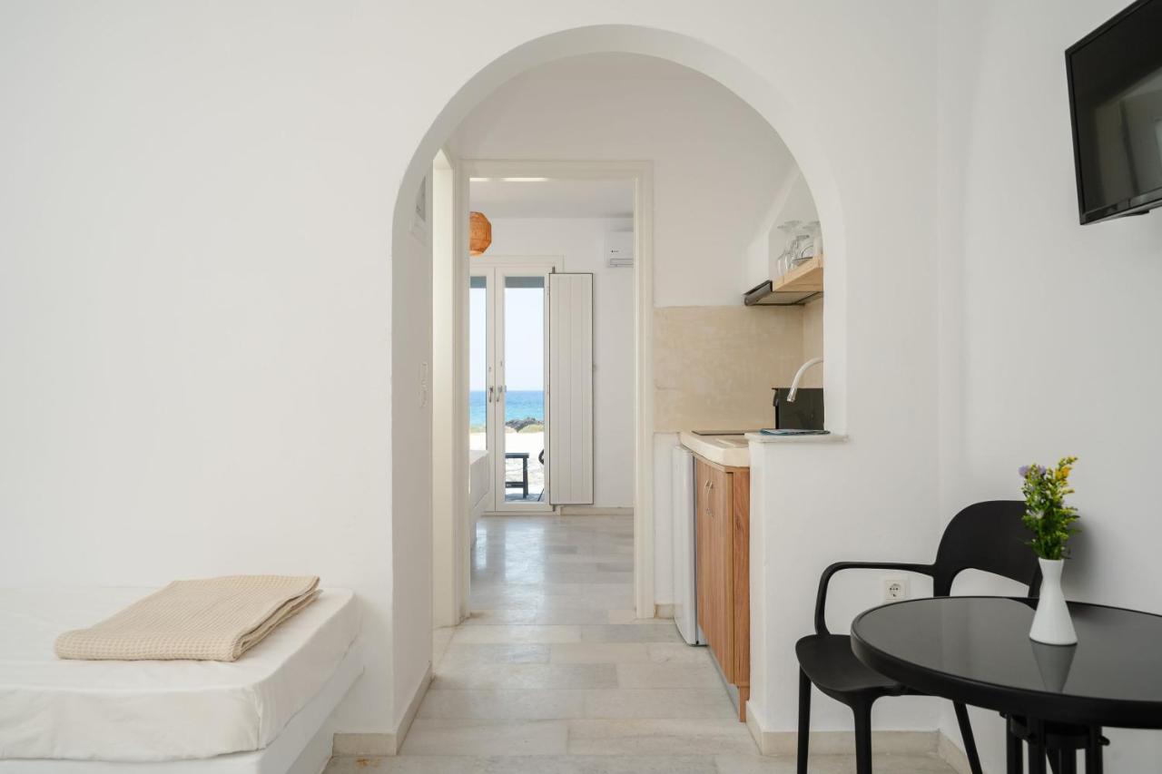 Celestial Seaview Apartments- Apollon Naxos City 외부 사진
